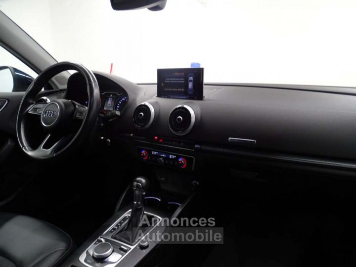 Audi A3 1.6TDi Ambiente STronic - 11