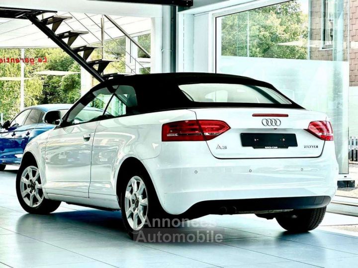 Audi A3 CABRIO 2.0 TDi 136cv Ambition - 4