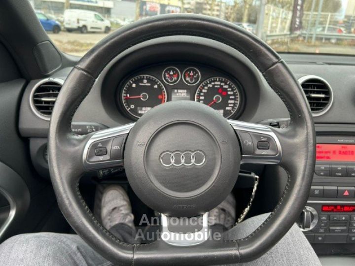 Audi A3 Cabriolet 1.6 TDI 105 DPF Ambition 2P - 26