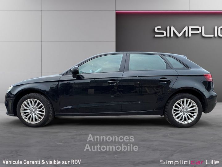 Audi A3 Sportback 1.6 TDI 116 S tronic 7 Business Line - 4