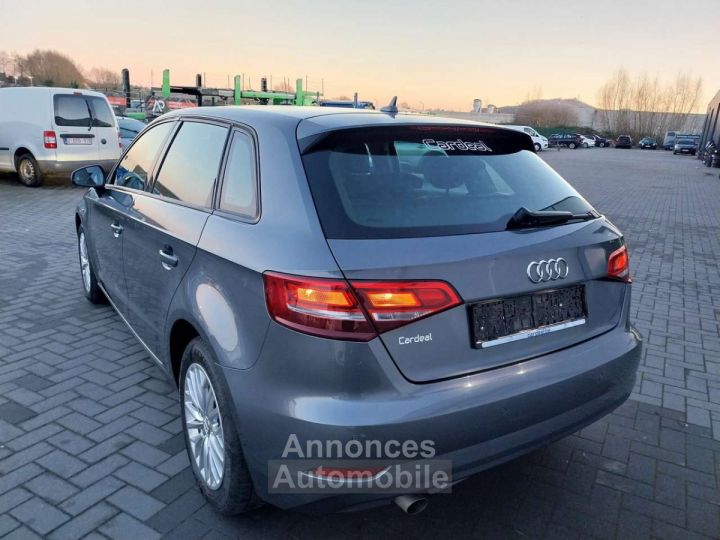 Audi A3 Sportback 1.6 TDi Design-CLIM-GPS-GARANTIE.12.MOIS - 5