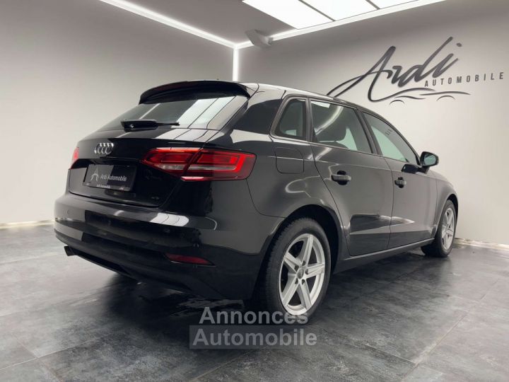 Audi A3 Sportback 1.6 TDi XENON GPS 1ER PROPRIO GARANTIE - 4