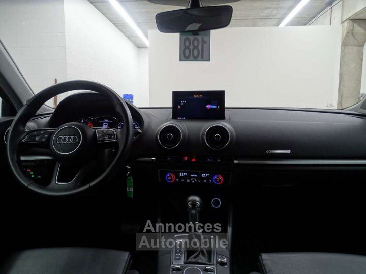 Audi A3 Sportback 30TDi STronic - 9