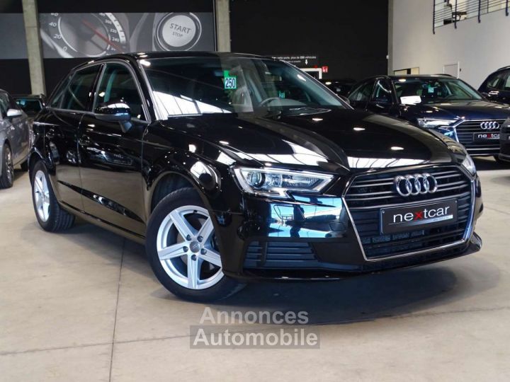 Audi A3 Sportback 30TDi STronic - 2