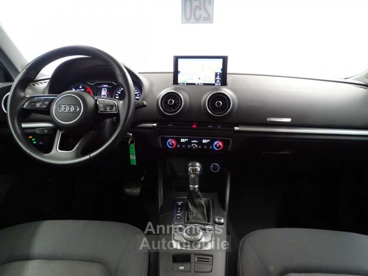 Audi A3 Sportback 30TDi STronic - 7