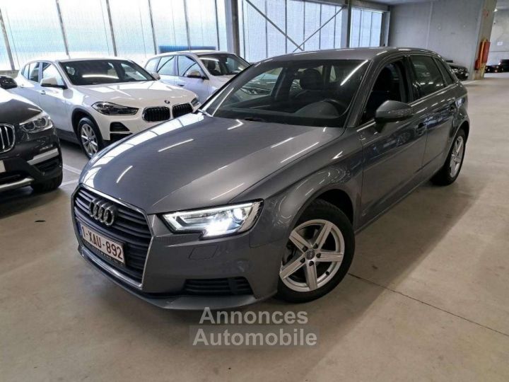 Audi A3 Sportback 30TDi STronic - 2