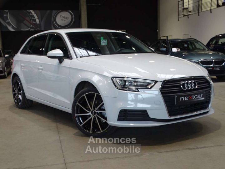 Audi A3 Sportback 30TDi STronic XENON-NAVI-CRUISE-PARK AR - 2