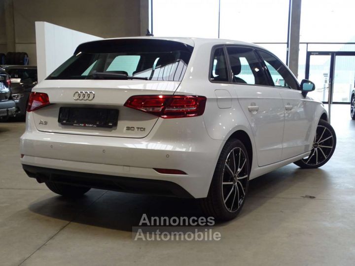 Audi A3 Sportback 30TDi STronic XENON-NAVI-CRUISE-PARK AR - 3