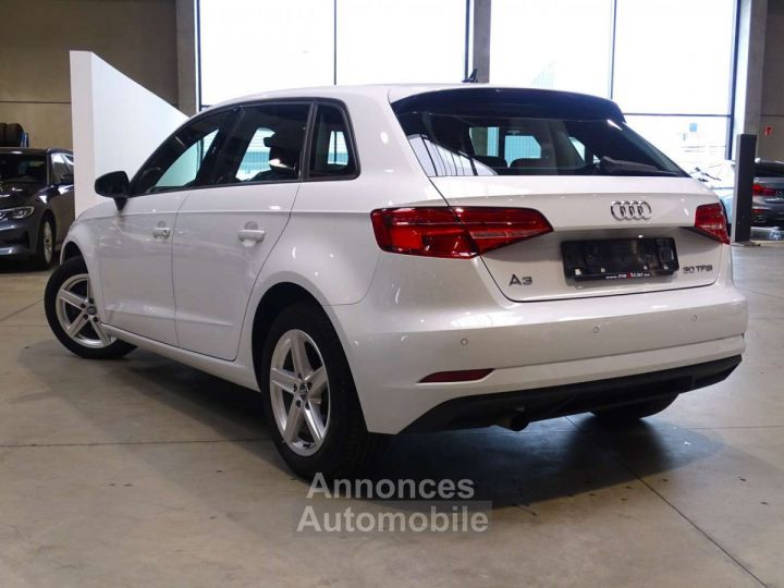 Audi A3 Sportback 30TFSI CUIR-NAVI-FULL LED-CRUISE-VIRTUAL - 4