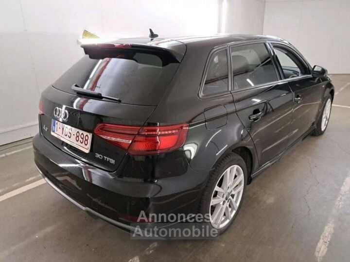 Audi A3 Sportback 30TFSI SLine - 5