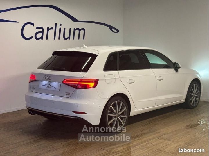 Audi A3 Sportback Sport back 1.4 TFSI COD 150ch stronic Design Luxe Virtual Cockpit A partir de 300e par mois - 2