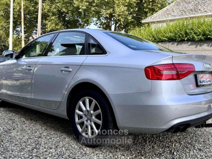 Audi A4 1.8 TFSI XENON-NAVI-CUIR-OPEN-DAK-PDC-FULL OPTION - 11