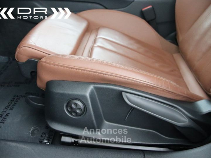 Audi A4 30TDI S-TRONIC S LINE - NAVIGATIE LEDER ALU 18" - 41