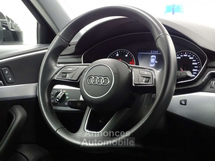 Audi A4 35TDi Sport STronic - 6