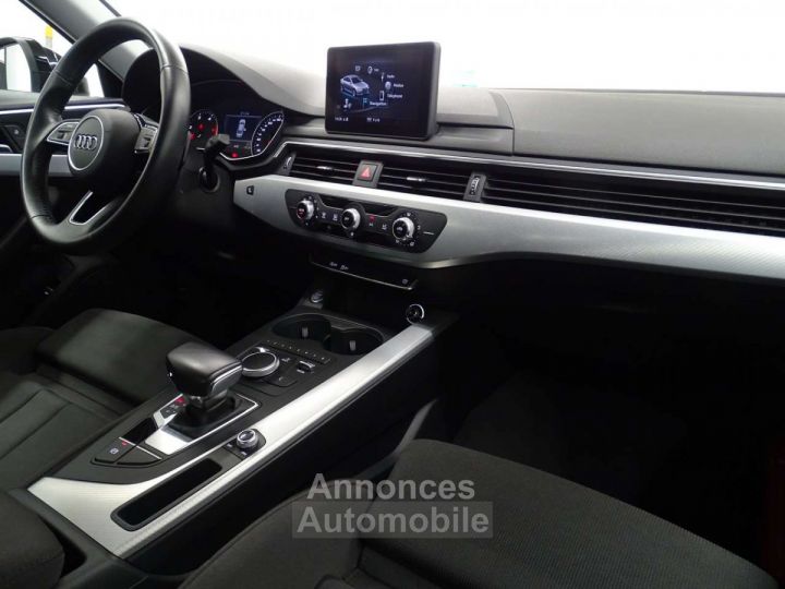 Audi A4 35TDi Sport STronic - 8