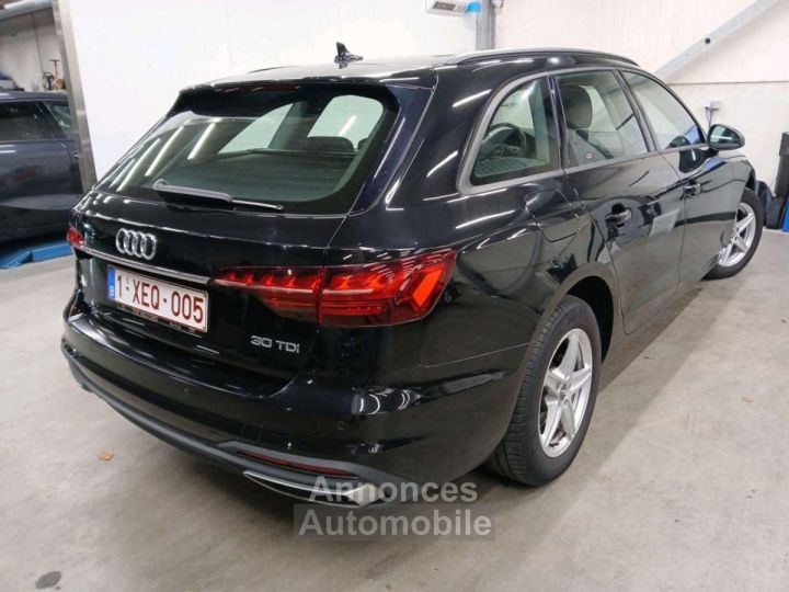 Audi A4 Avant 30TDi Design STronic LED-NAVI-CUIR-VIRTUAL - 3