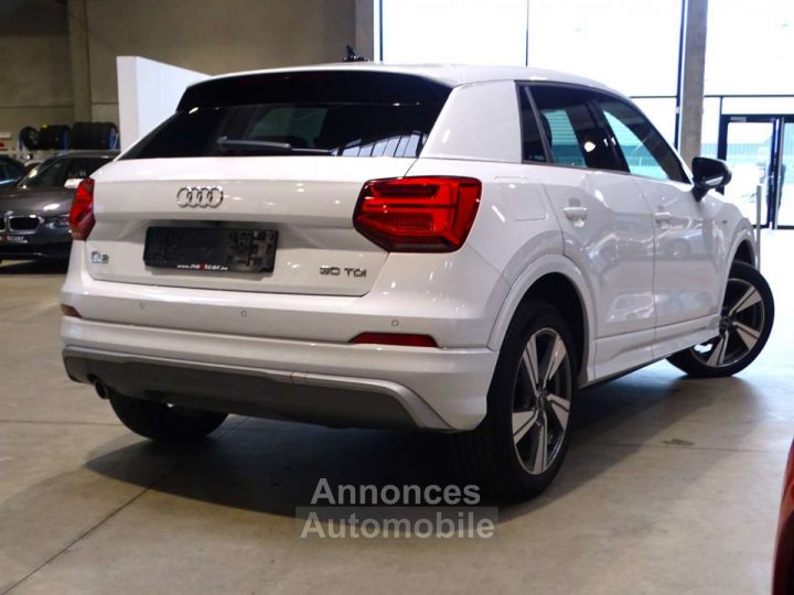 Audi Q2 30TDi SLine STronic - 3