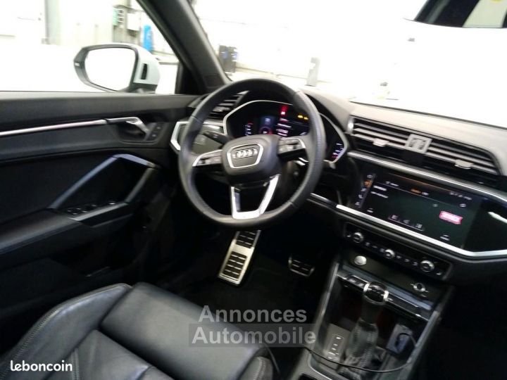 Audi Q3 1.5 TFSi 35 150CH S Tronic Line Toit ouvrant A partir de 390 e par mois - 3