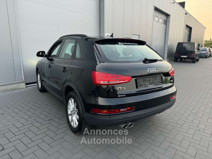 Audi Q3 2.0 TDi Design CLIM GPS XENON GARANTIE - 4