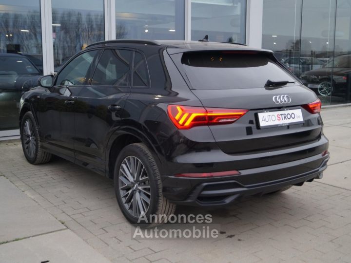 Audi Q3 2.0TDI Aut. S-LINE PANO MATRIX BlackPack - 9