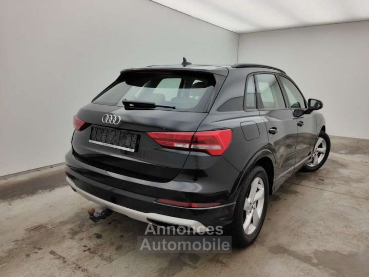 Audi Q3 35TFSI Advanced STronic - 4