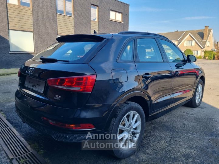 Audi Q3 S-Line - 32