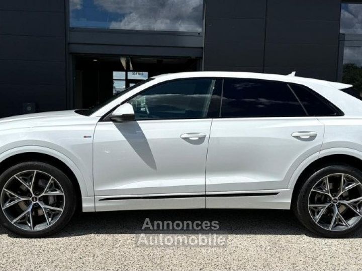 Audi Q8 55 TFSI 340 S LINE QUATTRO TIPTRONIC 8 - 3