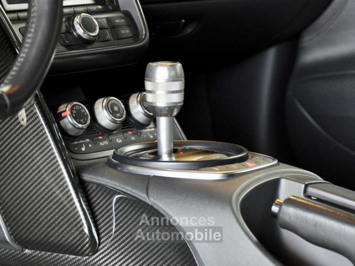 Audi R8 4.2i V8 420cv Quattro FSI R TRONIC - 13