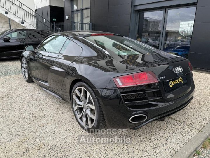 Audi R8 5.2 V10 FSI 525 R TRONIC 6 - 7