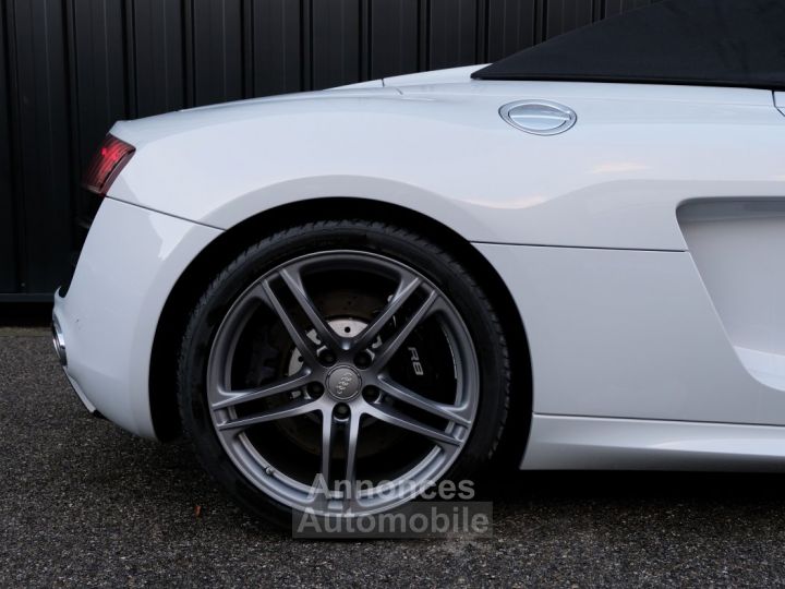 Audi R8 Spyder 5.2 V10 QUATTRO BVM6 - 3