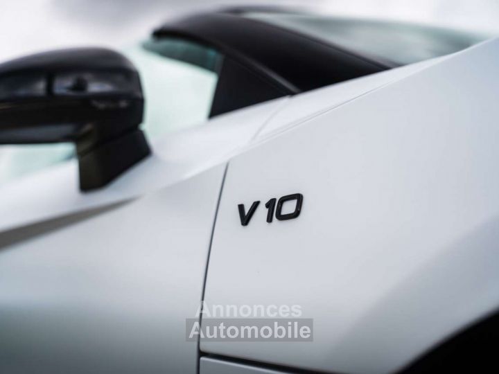 Audi R8 Spyder V10 Performance Quattro- Suzuka Grey-Carbon - 5