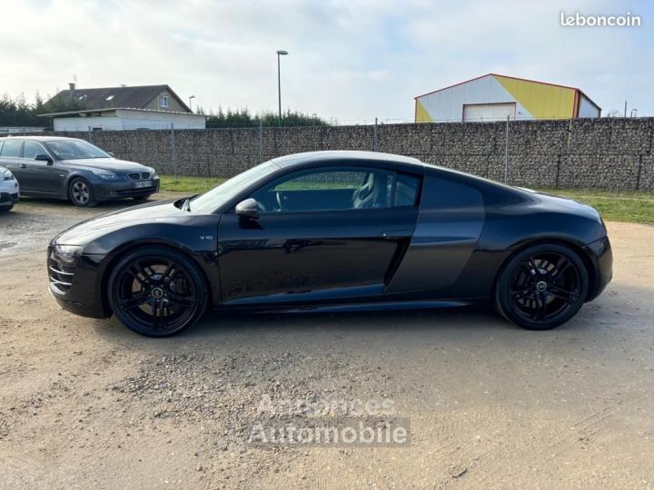 Audi R8 V10 5.2 FSI 525 Quattro R-Tronic - 2