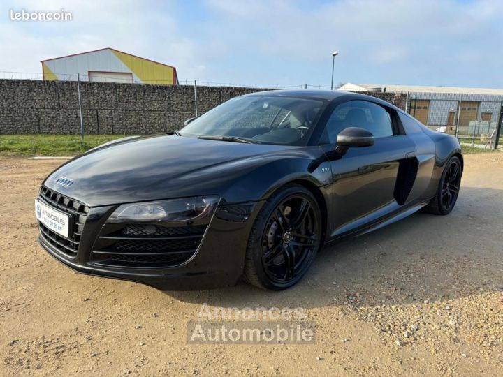 Audi R8 V10 5.2 FSI 525 Quattro R-Tronic - 11