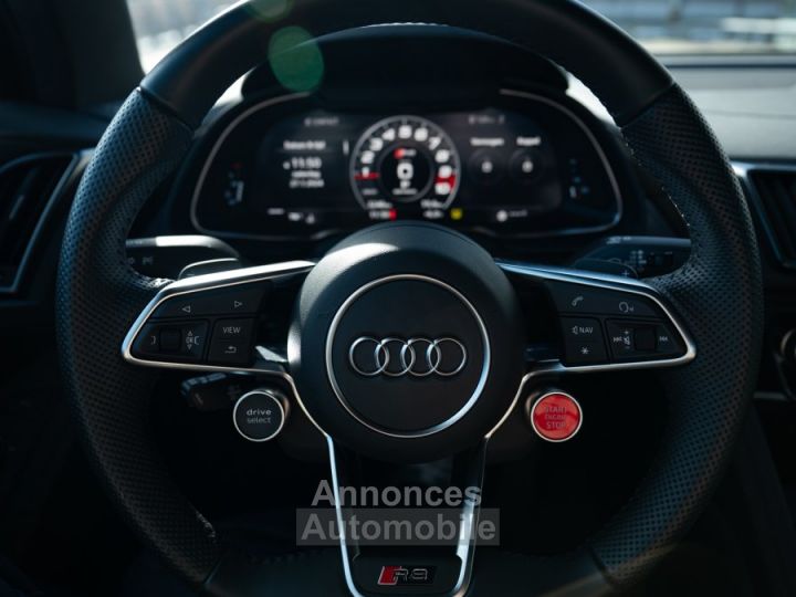 Audi R8 V10 RWS (ÉDITION LIMITÉE) - 25