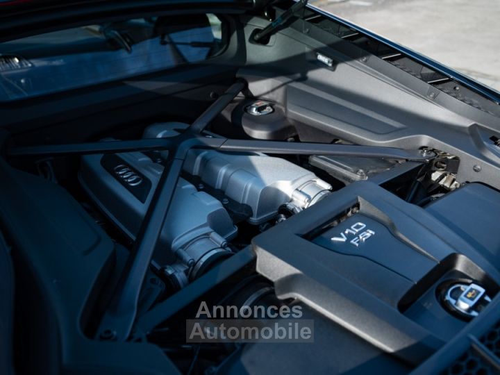 Audi R8 V10 RWS (ÉDITION LIMITÉE) - 35