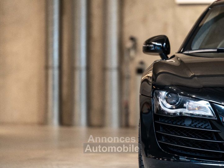 Audi R8 V8 4.2 FSI Quattro | Manual | Collector - 14