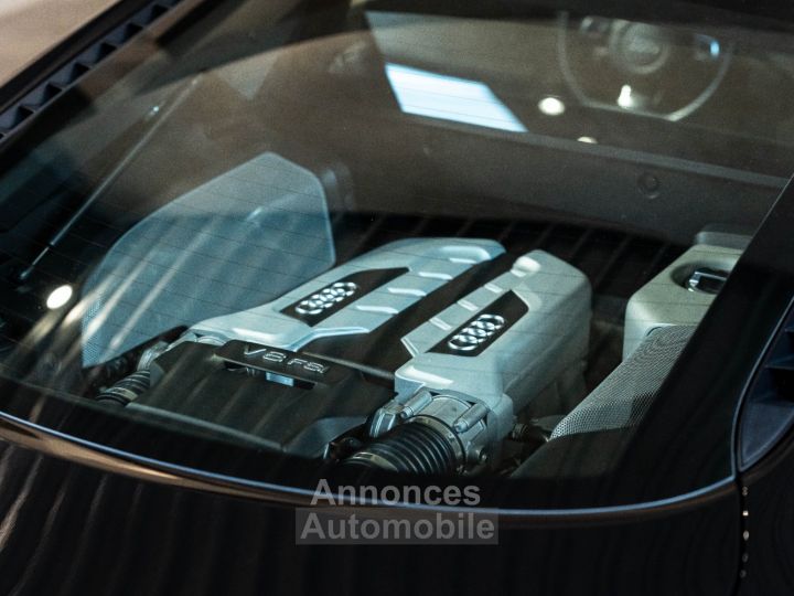 Audi R8 V8 4.2 FSI Quattro | Manual | Collector - 27
