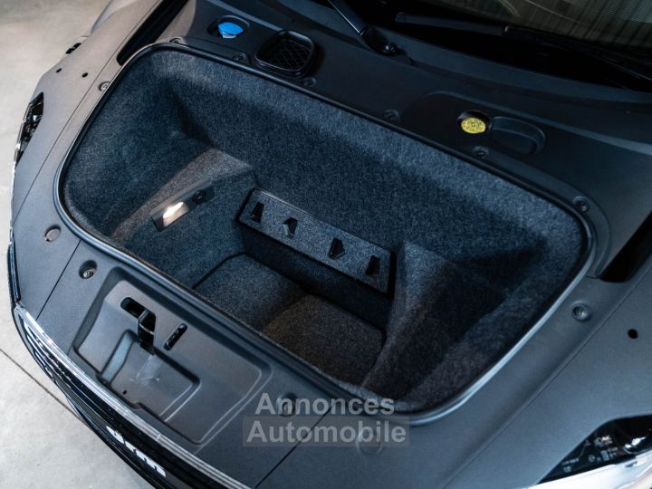 Audi R8 V8 4.2 FSI Quattro | Manual | Collector - 47