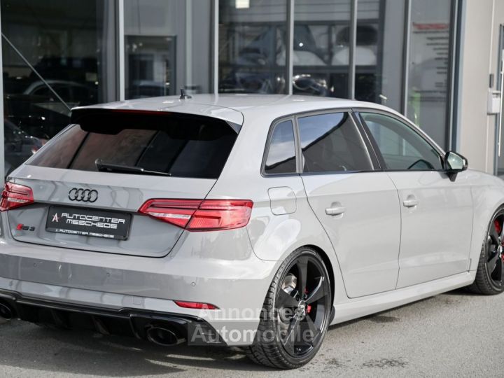 Audi RS3 Sportback 2.5 TFSI Navi Plus - 4