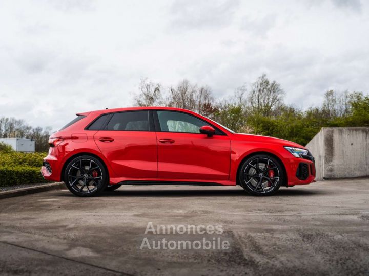 Audi RS3 Sportback Sport Exhaust RS Design Red B&O - 5