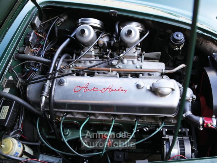 Austin Healey 3000 MKIII BJ8 3.0L inline 6 producing 148 bhp - 36