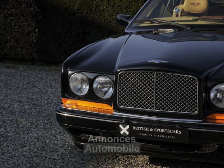 Bentley Azure V8 6.75L Turbocharged - 7