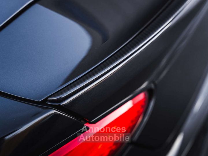 Bentley Continental GT V8 Onyx Carbon Mulliner Blackline Spec - 12