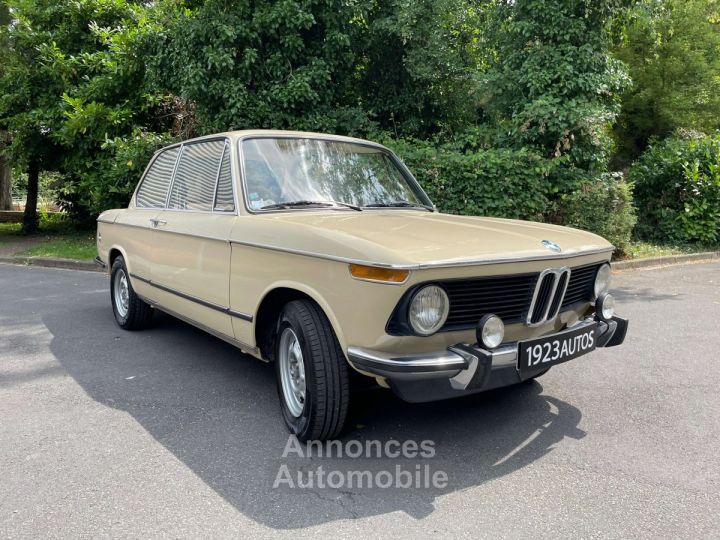 BMW 2002 2 L - 2