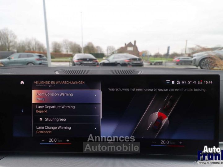 BMW i4 40 M-SPORT TREKHK KEYLESS CAM HIFI HUD - 41