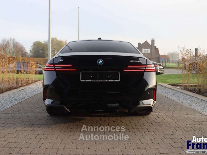 BMW i5 40- M-SPORT TREKHK PANO B&W DRIV PRO 20 - 6