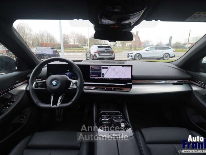 BMW i5 40 M-SPORT PANO 360CAM DRIV+PARK PRO H&K - 26