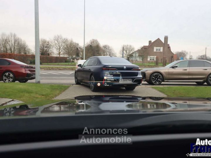 BMW i5 40 M-SPORT PANO 360CAM TREKHK COMFRTZETL - 34