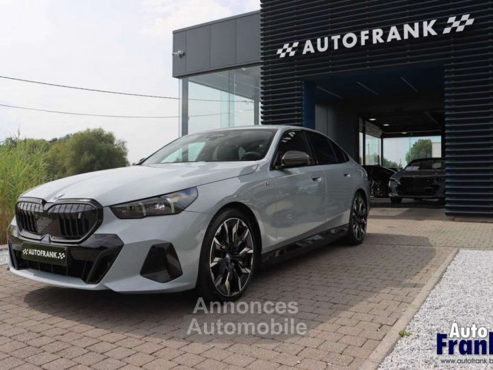 BMW i5 40 M-SPORT-PRO TREKHK DRIV+PARK PRO CARBON - 3