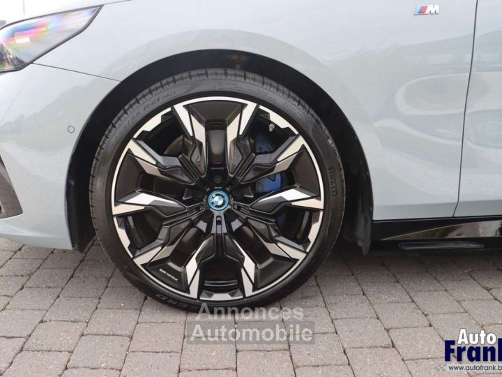 BMW i5 40 M-SPORT-PRO TREKHK DRIV+PARK PRO CARBON - 4